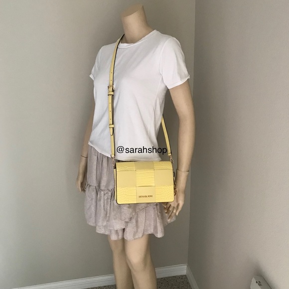 🌼Michael Kors Purse - Picture 8 of 13